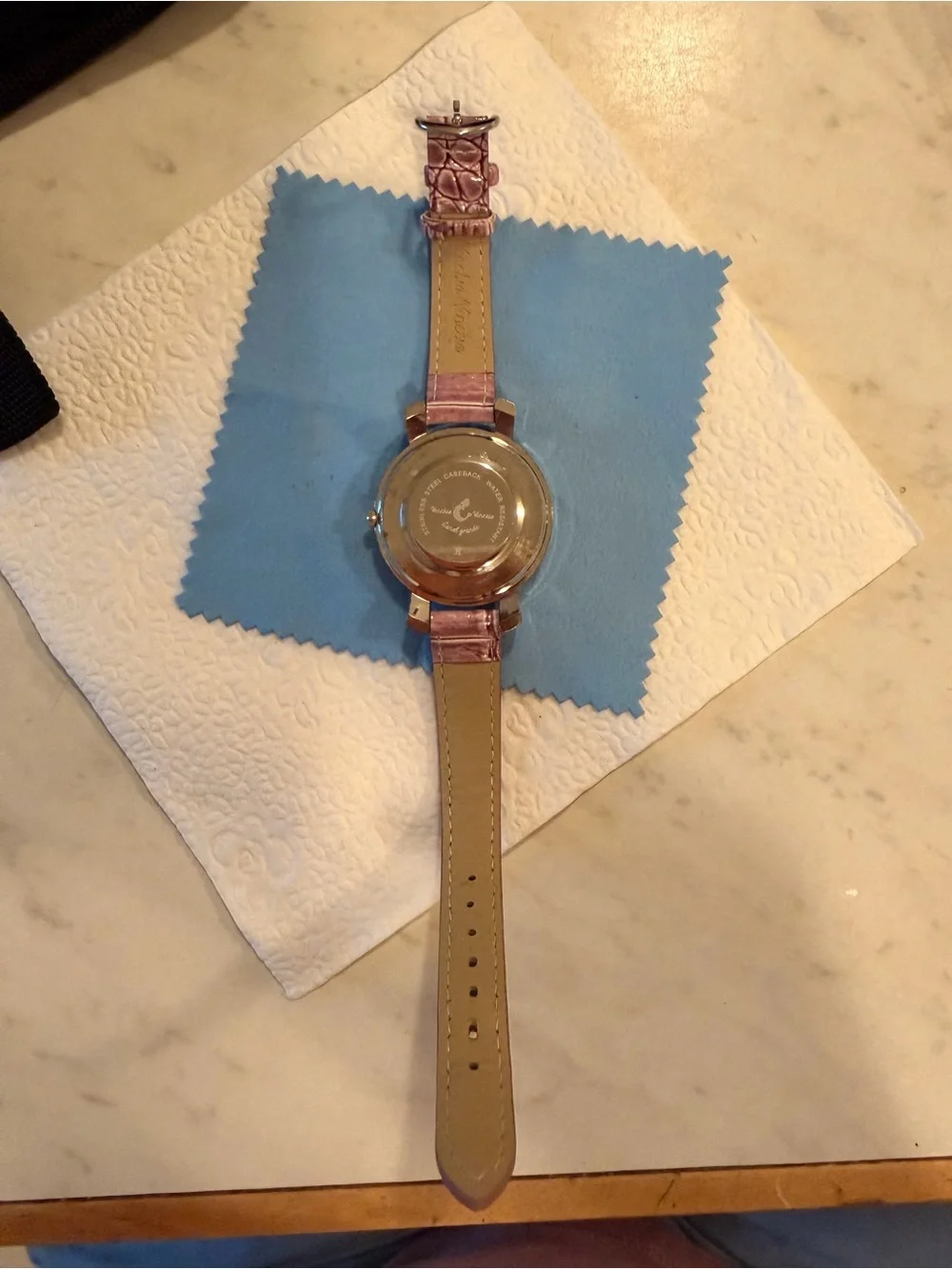 Vecchia Venezia Women’s Quartz Analog Watch Gold-Tone Case Pink Leather Strap